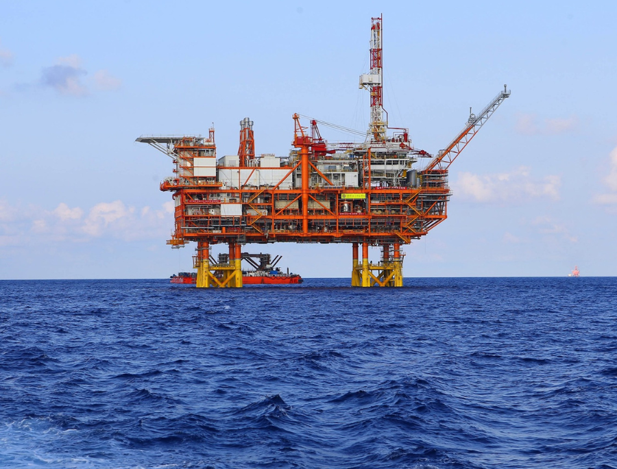 Coppe e petroleira chinesa vão estudar descarbonização de atividades de petróleo em alto mar