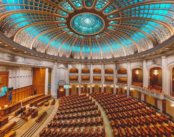 UE vai exigir que grandes empresas verifiquem sustentabilidade na cadeia de abastecimento